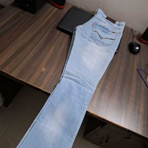 Light Blue Damaged Stylish Look Jeans For Men
