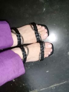 😍Black Braided Sandals😍