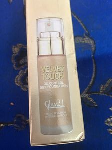 Glam21 Velvet Touch Foundation