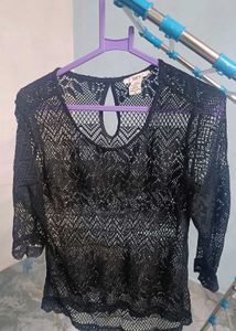 Black Lace 3/4 Sleeve Top