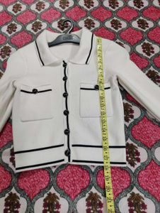 Stylish Cropped Knit Cardigan