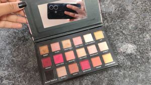 Nude Eyeshadow Palette