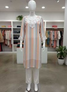 Elegant Striped Kurta with Lace Detail