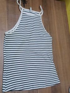 Crop Top With Black And White Lines