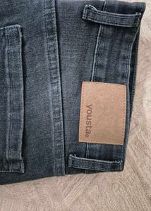YOUSTA Black Straight-Fit Jeans Size 32