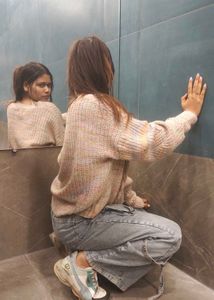 Cozy Knit V-Neck Pullover💐