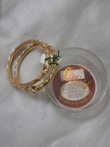 CITY GOLD BANGLES