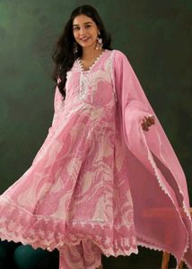It's Anarkali Shifilli Kurta et