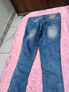 High Waisted Jeans