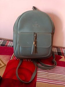 bags for daily use and college girlies 💗
