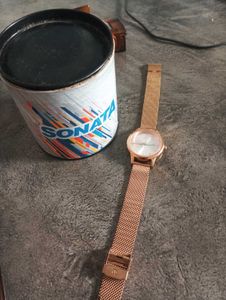 I'm selling sonata watch