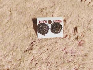 ₹150 For 5 vintage Earrings