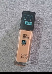 Maybelline Fit Me Foundation - 235 Pure Beige