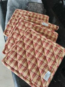 Plaid Potholders (Set of 4)