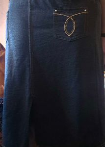 ✨️Chic Imported Denim-Look Skirt from Israel ✨