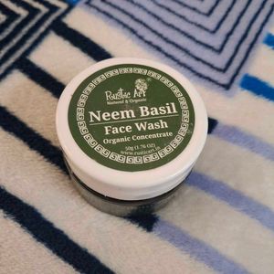 Rustic Art's Neem Basil Facewash