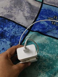 realme 18w adapter with cable