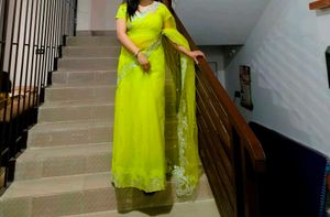 💥🎀Lime Green Saree🎀💥