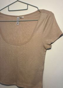Ribbed Crop Top - Casual Style