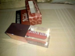 Swiss Beauty Hold Me Matte Mini Liquid Lipstick