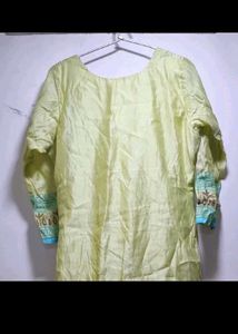 4 Kurti