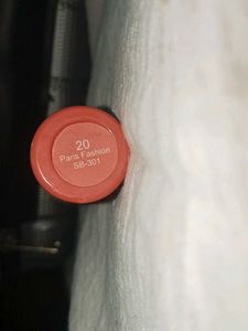 Paris Fashion Lipstick