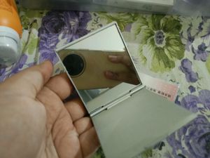 CUTE COMPACT MIRROR
