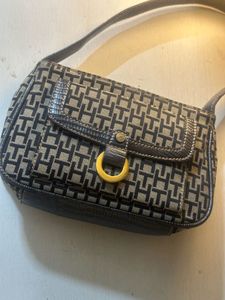 Authentic Tommy Hilfigr Bag