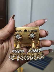 Golden Jhumka Set