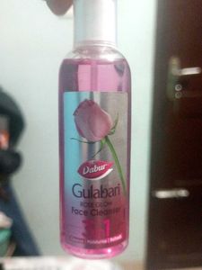 Dabur Gulabari Face Cleanser