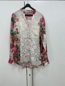 🌸 Rose Garden Chic! Mandarin Collar Tunic 🤩