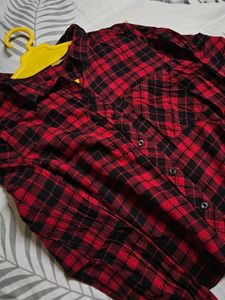 H&amp;M Checkered Crop Shirt