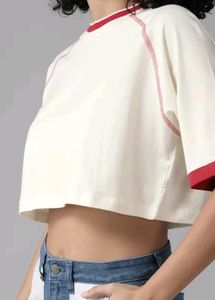 Boxy Fit Crop T-shirt