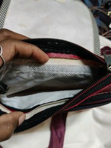 Sling Bag 🛍️