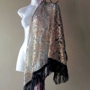 Elegant Scarf with Fringe
