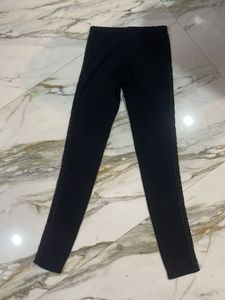 Black Leggings ( With Lace Work On Both Sides)