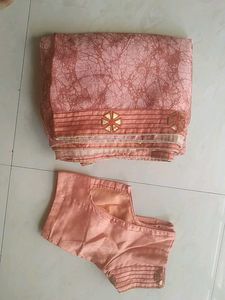Saree With Ready Blouse