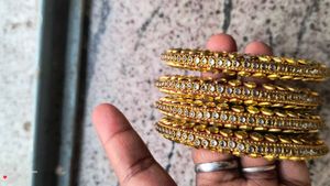 Elegant Red &amp; Gold Bangle Set