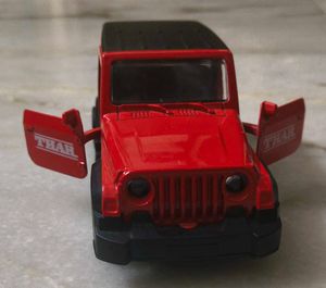 Red THAR Car Model