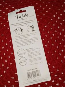 Tinkle Eyebrow Razor + Veet Wax Strips Combo | Per