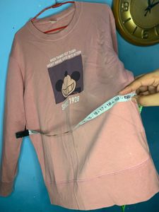 Uniqlo Orignal  Mickey Mouse Sweatshirt