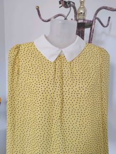 Cute Yellow Heart Printed Top