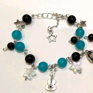 TV GIRL HANDMANDE BRACELET🩷💙