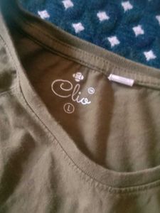 Set Of 2 T Shirt.