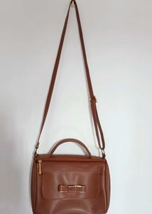 2Brown Sling bags