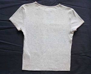 Light Gray Ribbed Scalloped-Trim T-Shirt