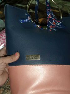 Luxury Bag With Freebies