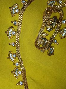 Sizzling Fancy Women Anklets