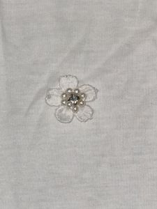 🔥Embellished White T-shirt 👕 🔥