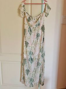 SASSAFRAS Pretty White Off-Shoulder Slit Dress